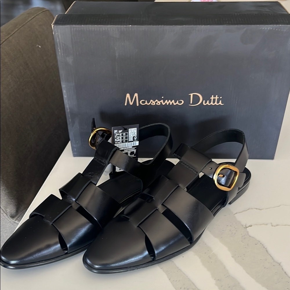 🆕 🖤🖤🖤Massimo Dutti Black Fisherman Sandals